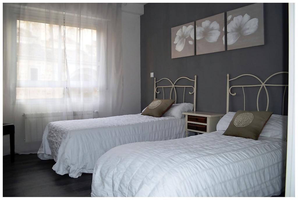 Colegiata Home Talavera de la Reina Esterno foto